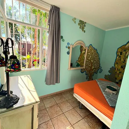 Duendes Del Sur ホステル *